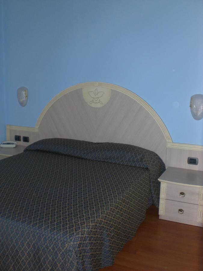 Orchidea Residence Hotel Finale Ligure Bagian luar foto