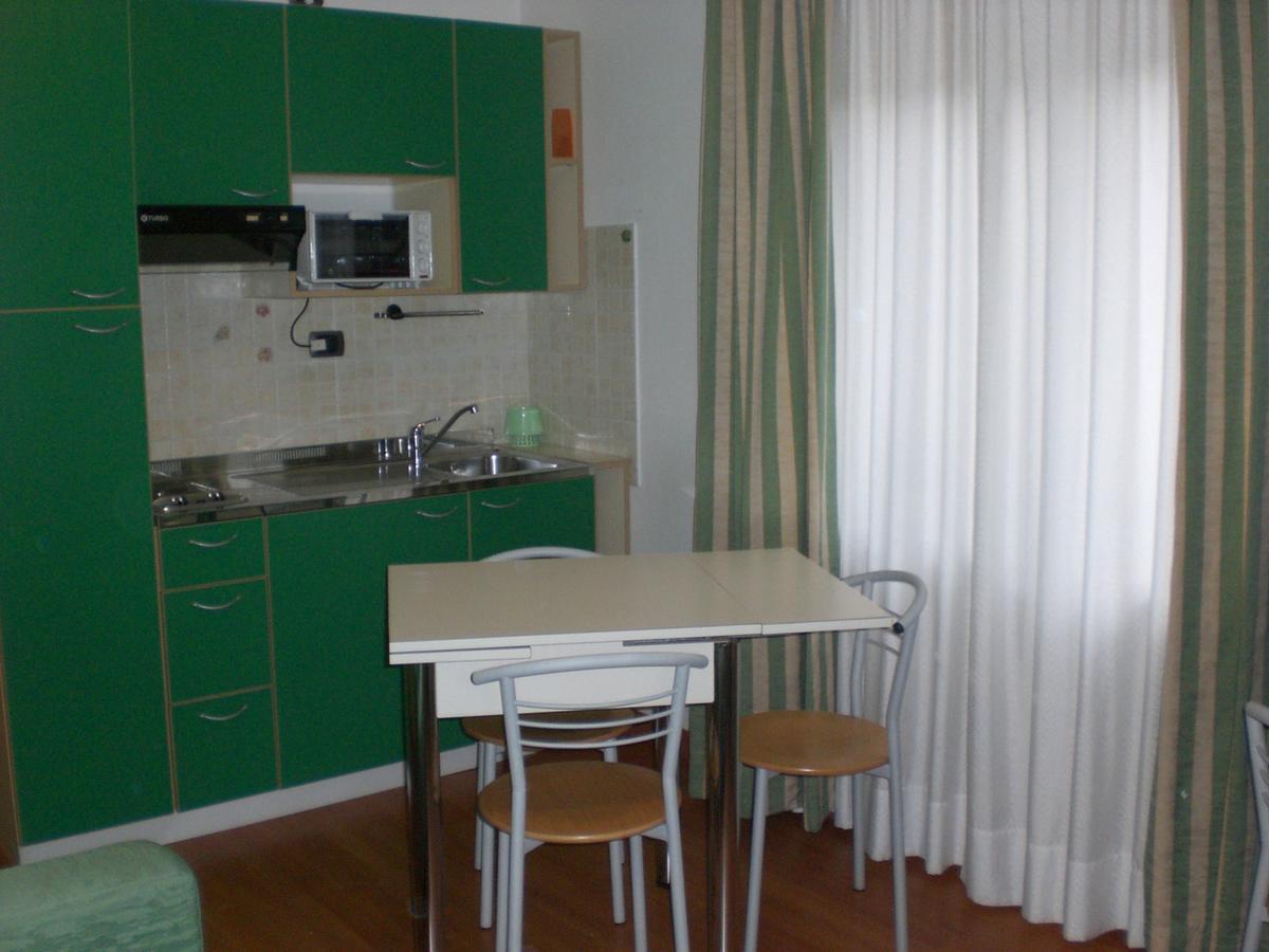 Orchidea Residence Hotel Finale Ligure Bagian luar foto